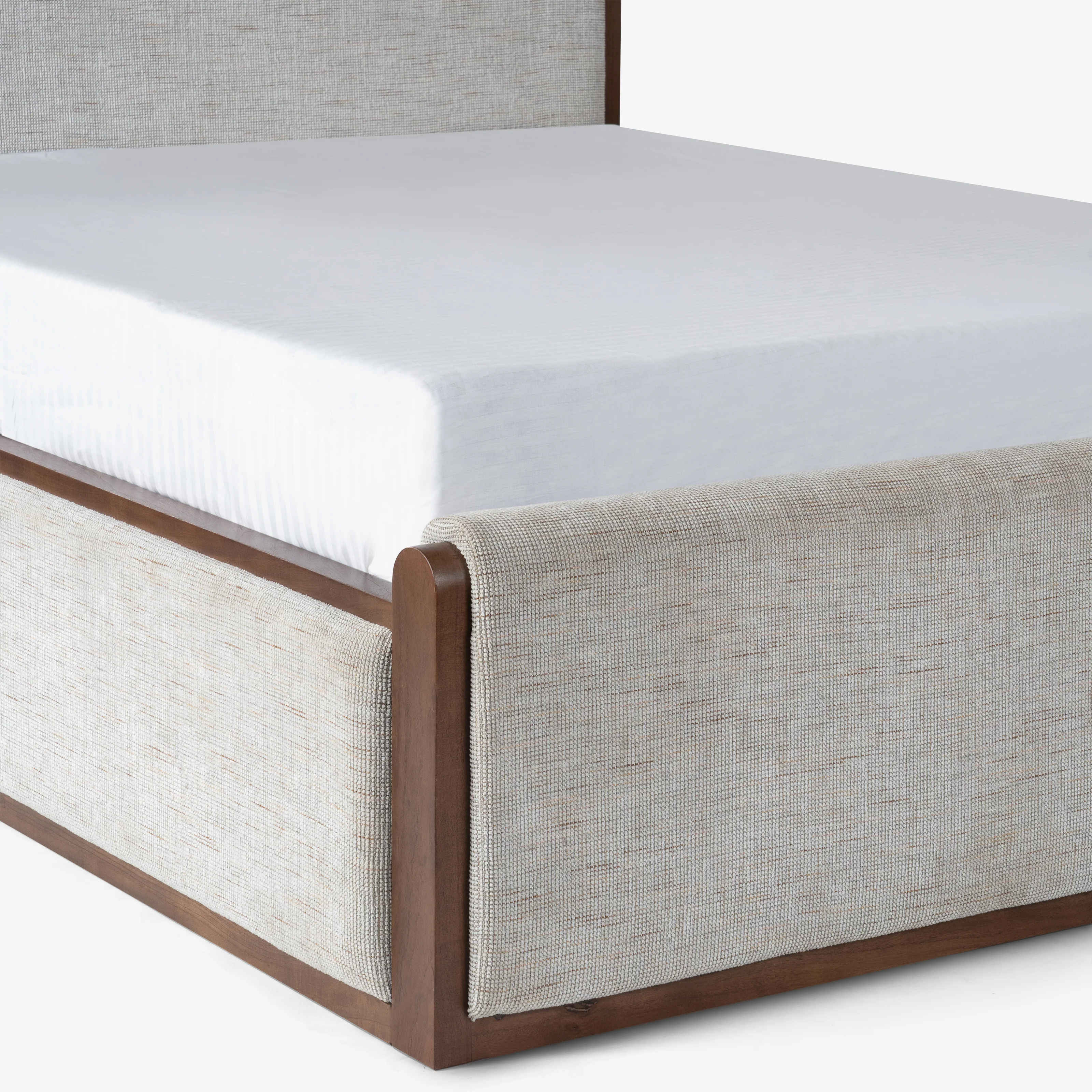 Cavallo Upholstered Queen Size Bed - Image 7