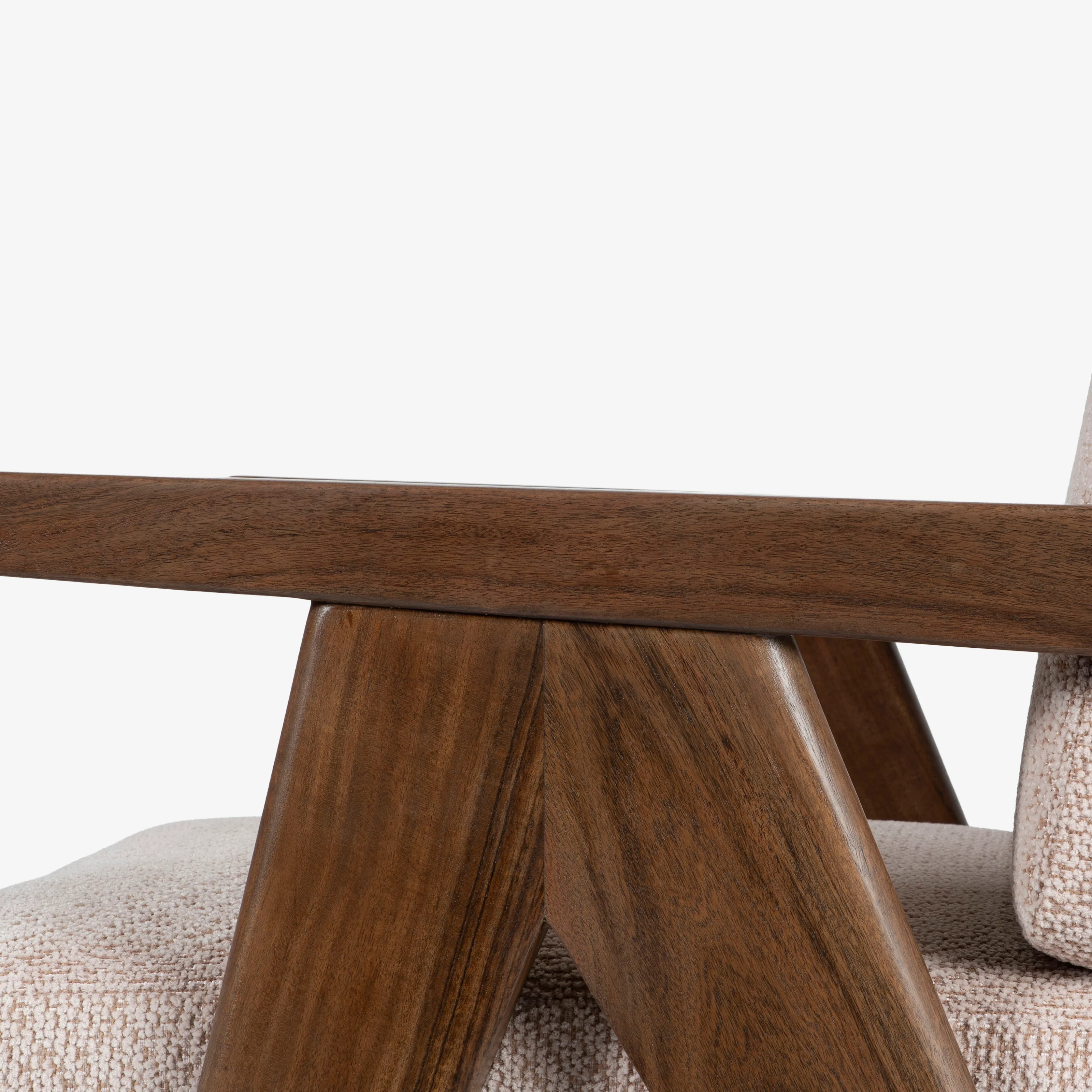 Cavallo Lounge Chair - Image 11