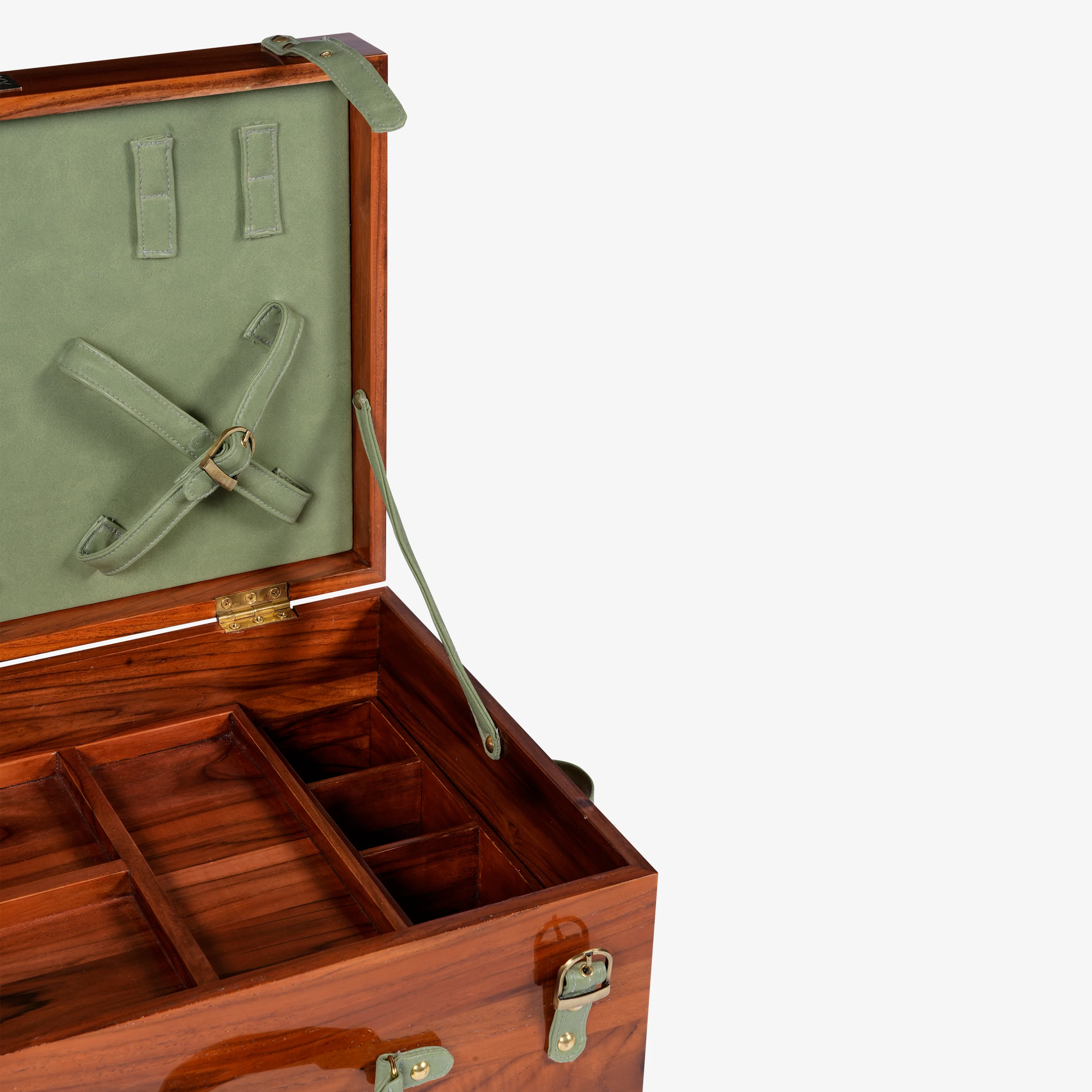 Chevalier Picnic Box - Image 14