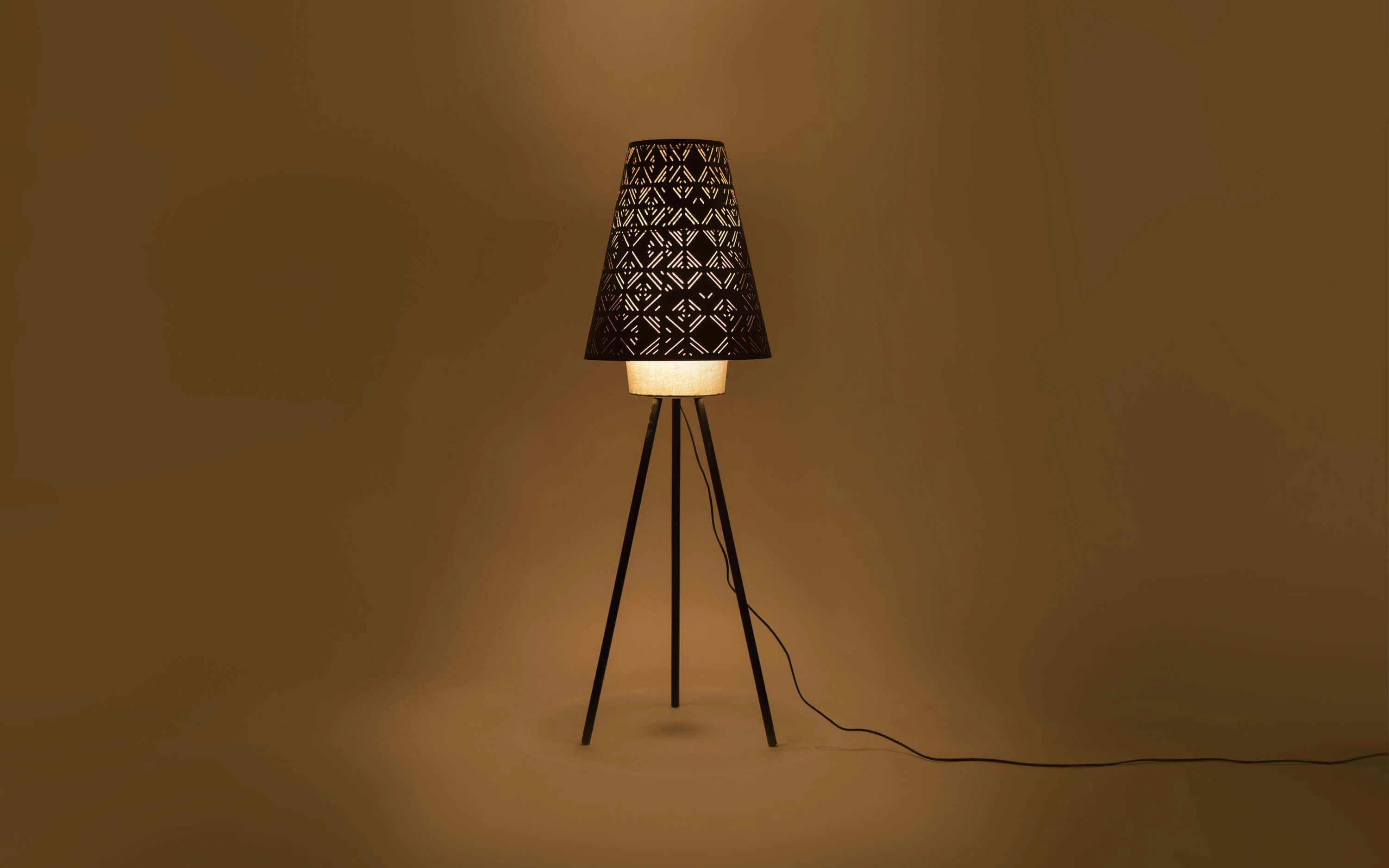 Killa Floor Lamp - Image 5