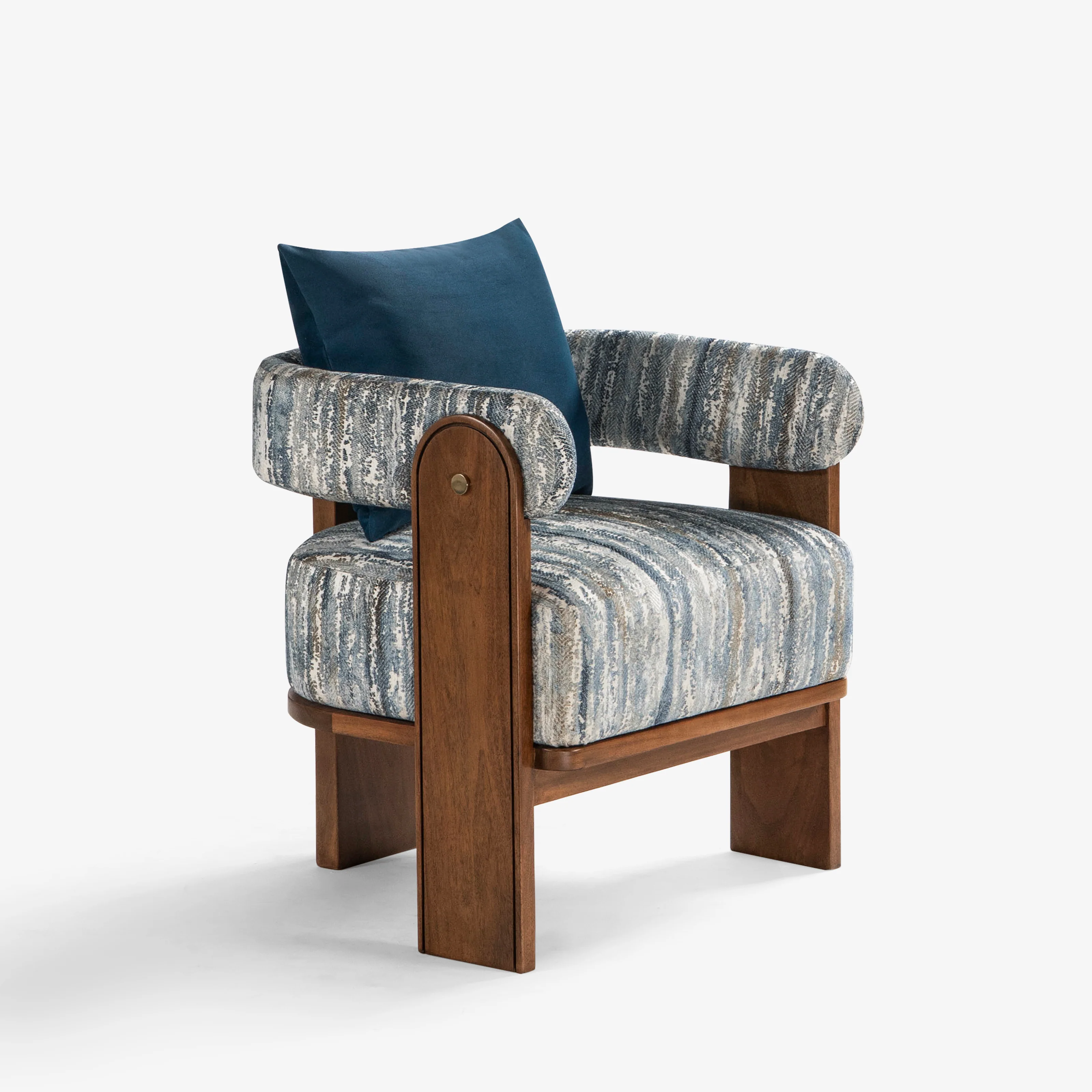 Le Dame Lounge Chair - Image 4