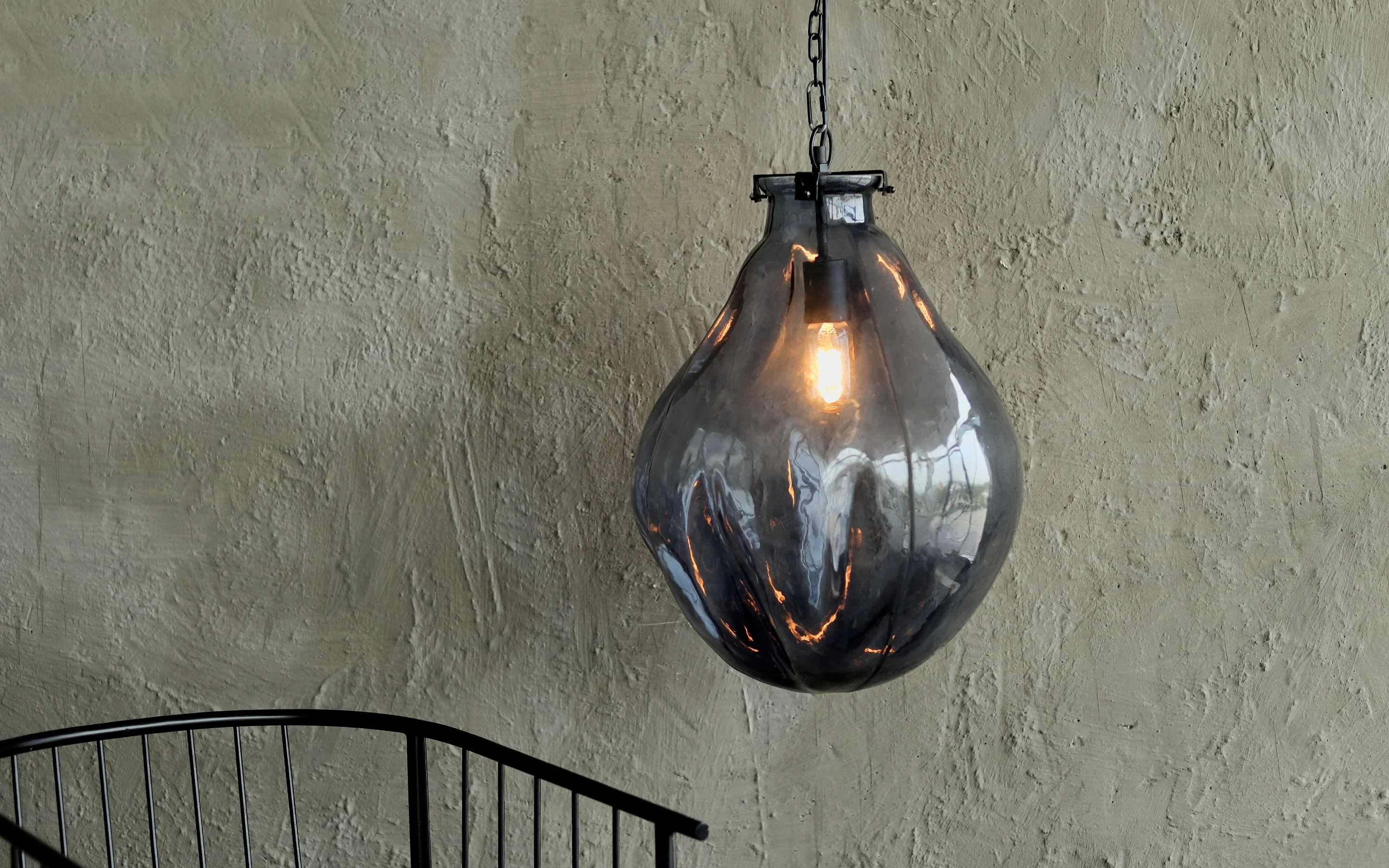 Sogu Black Hanging Lamp - Image 3