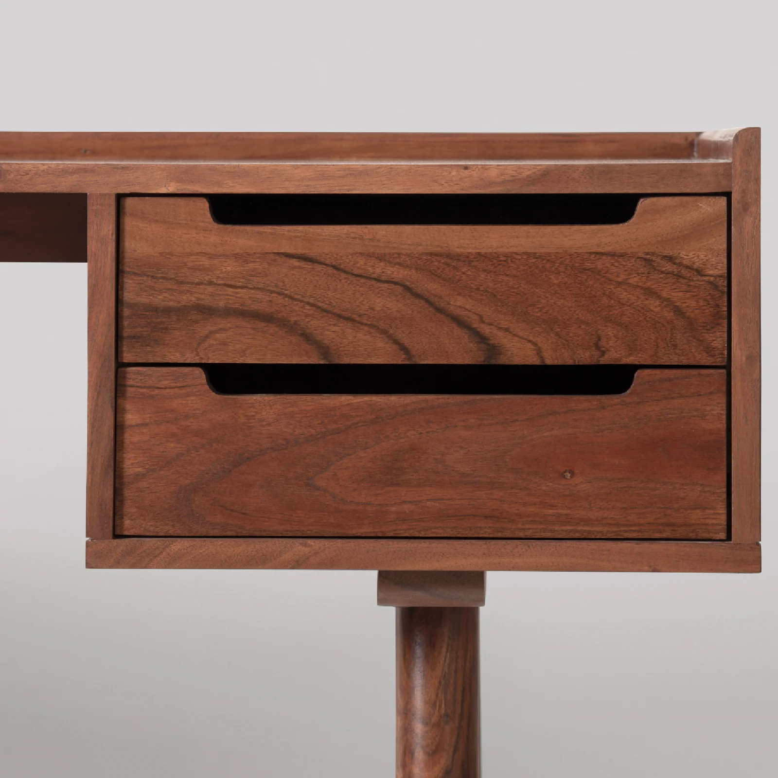 Southwark Double Pedestal Desk - Image 6