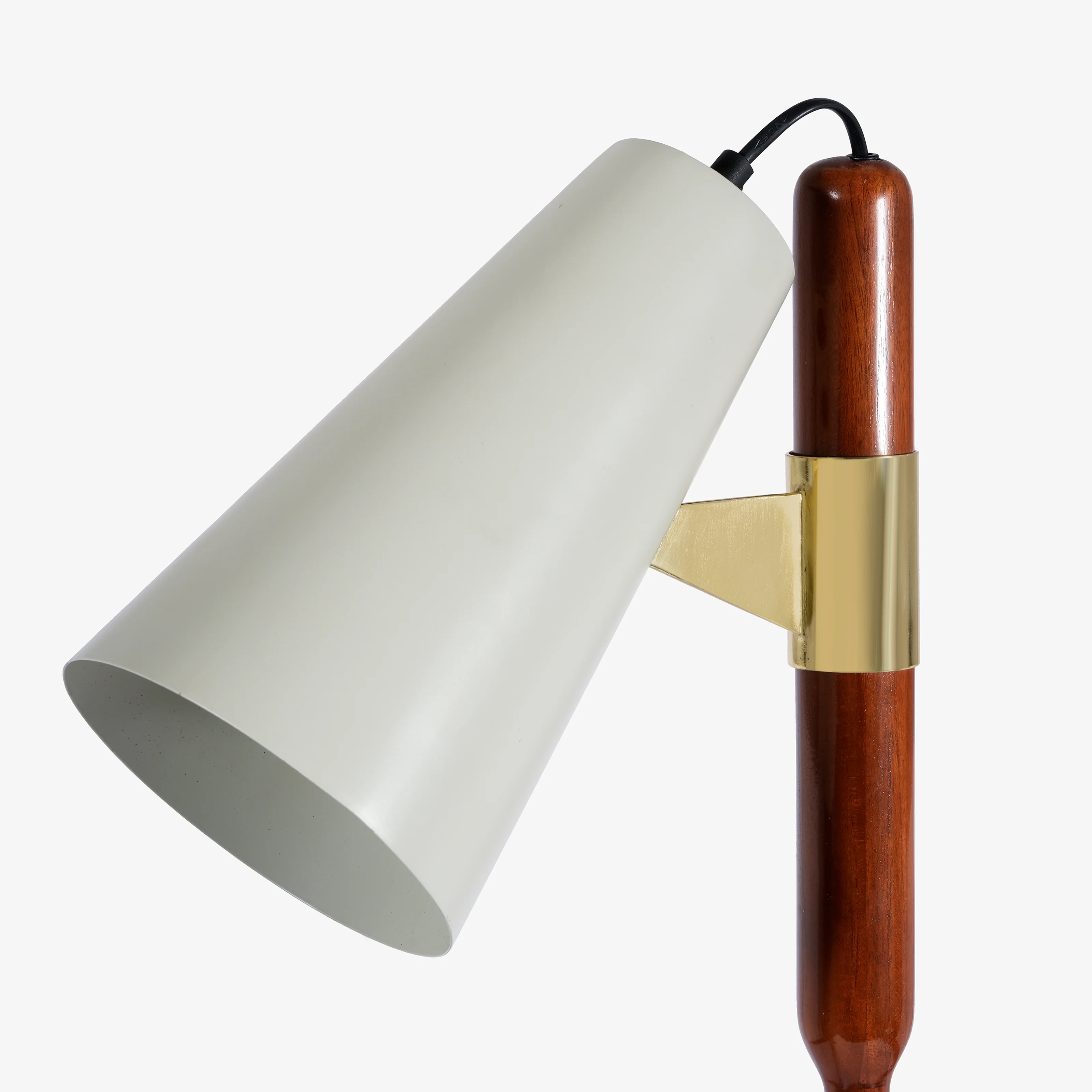 The Knight's Torch Floor Lamp - Image 5