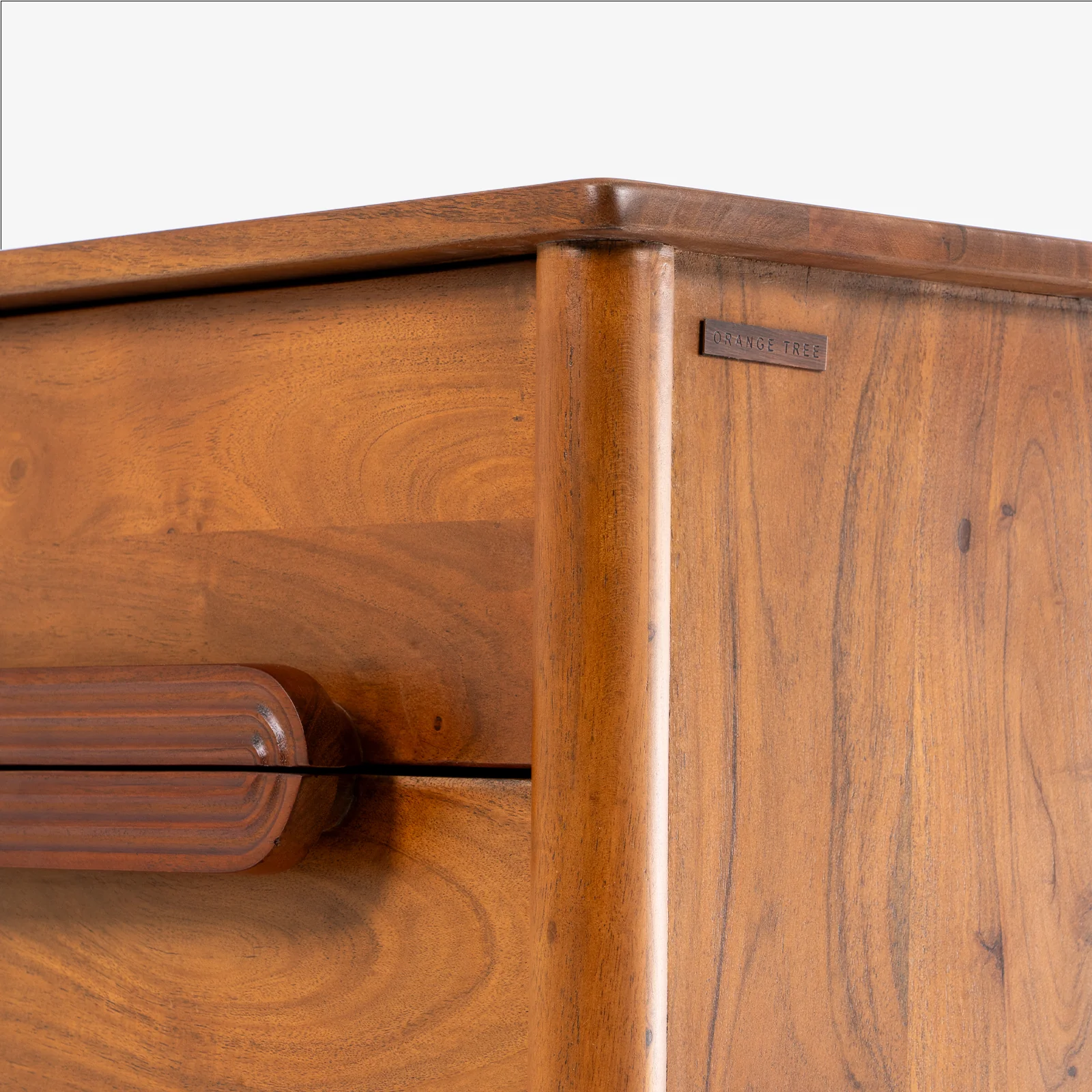 Varnika Bedside - Image 9